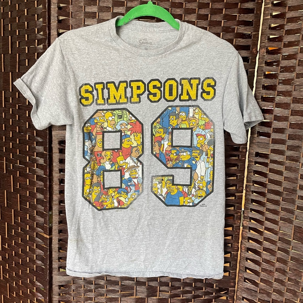 The Simpsons Grey ‘89 with Characters T-Shirt - Size Mens Small